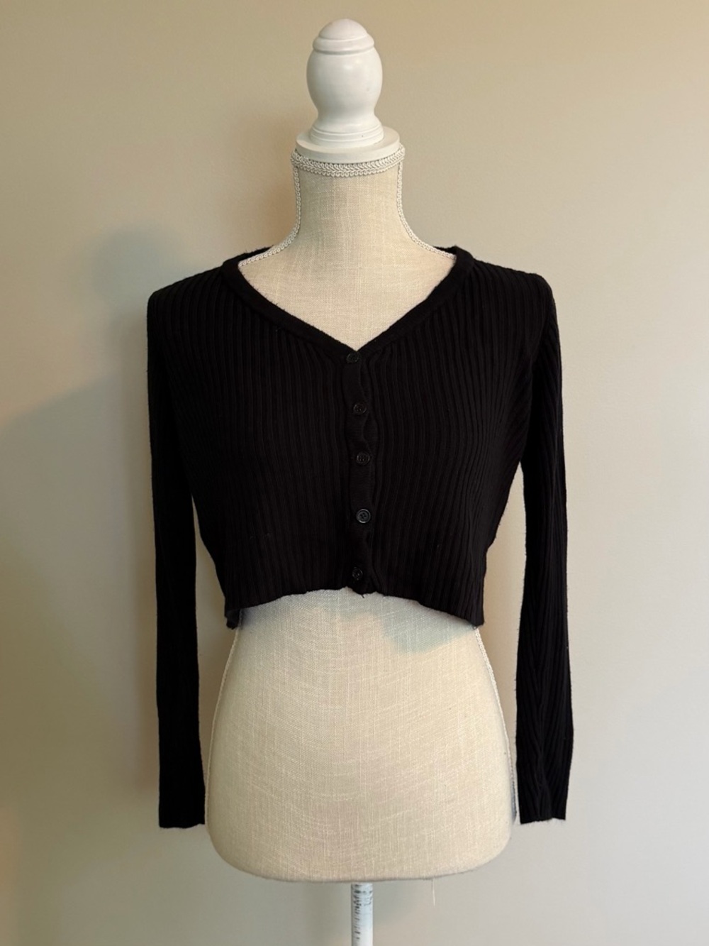 Cropped Black Ribbed Button-Up Cardigan